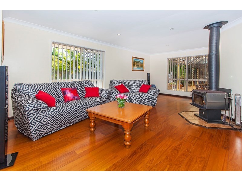 12 Woodbine Avenue, Camira QLD 4300