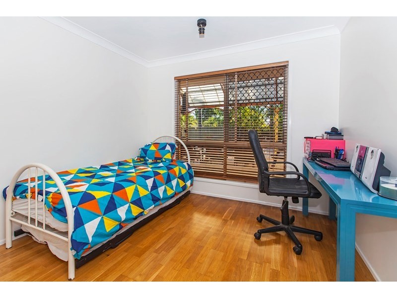 12 Woodbine Avenue, Camira QLD 4300