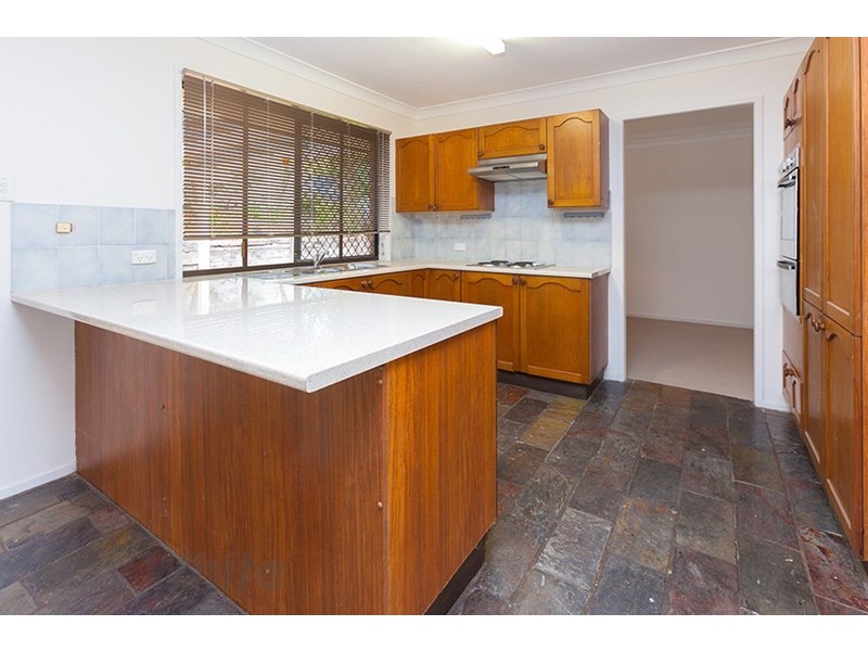 2 Luke Street, Camira QLD 4300