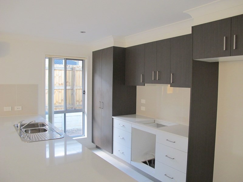 69 Fitzpatrick Circuit, Augustine Heights QLD 4300