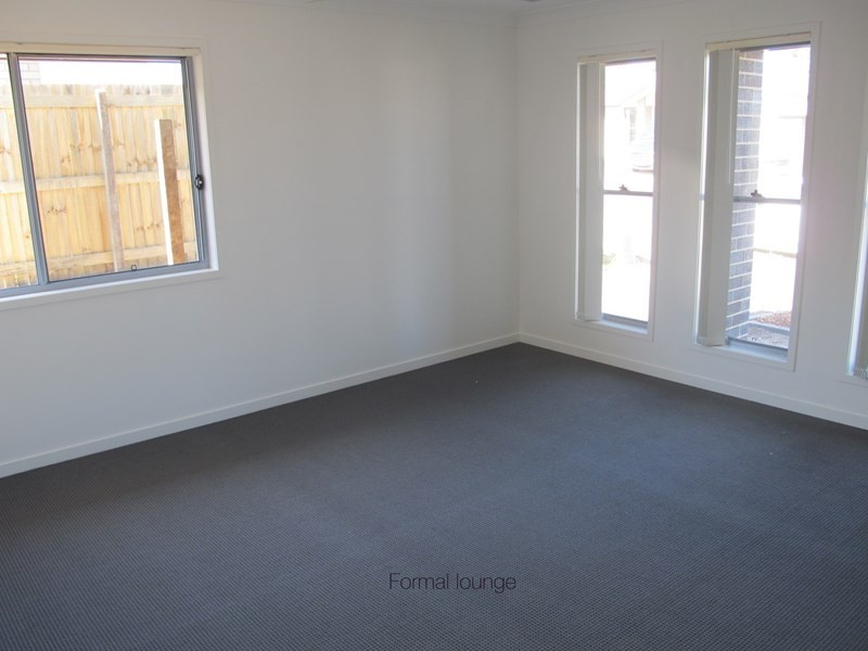 69 Fitzpatrick Circuit, Augustine Heights QLD 4300