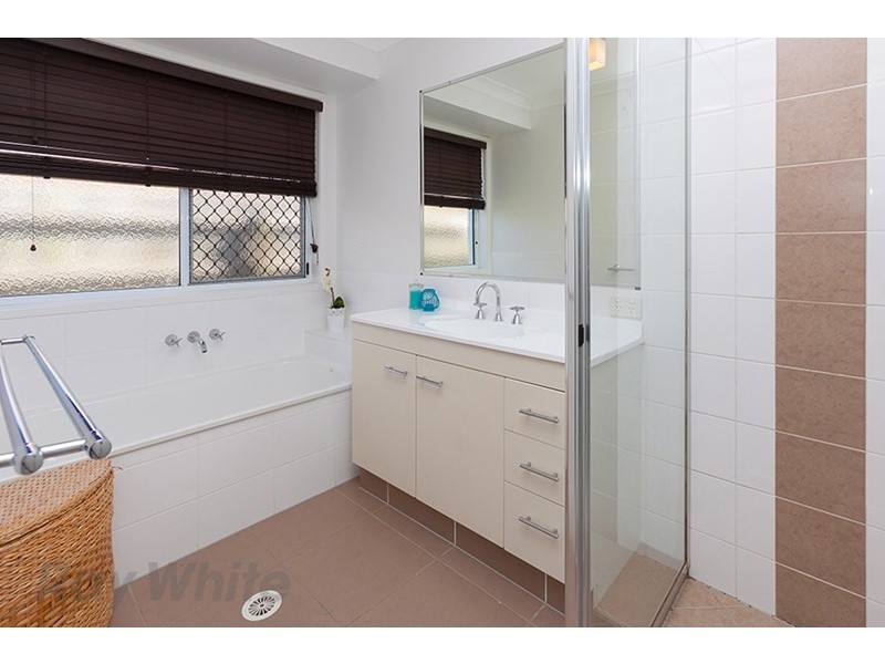 7 Carthage Street, Augustine Heights QLD 4300