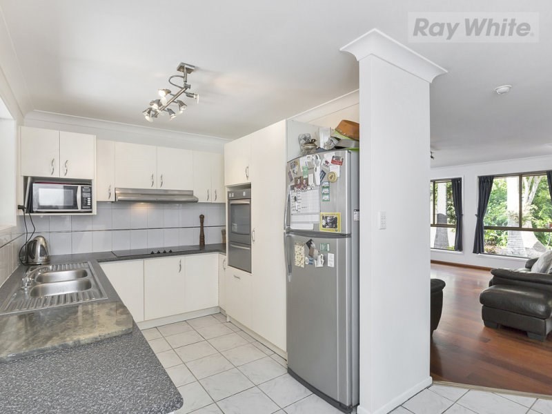 8 Acacia Place, Camira QLD 4300