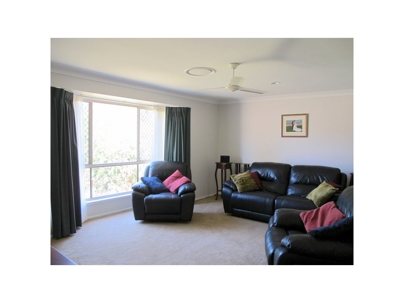 11 Parkside Drive, Springfield QLD 4300