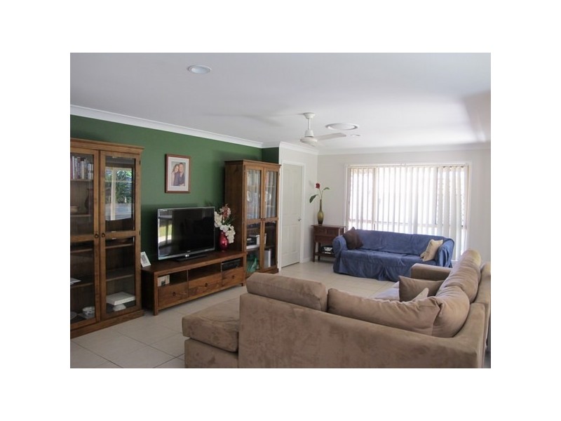 11 Parkside Drive, Springfield QLD 4300