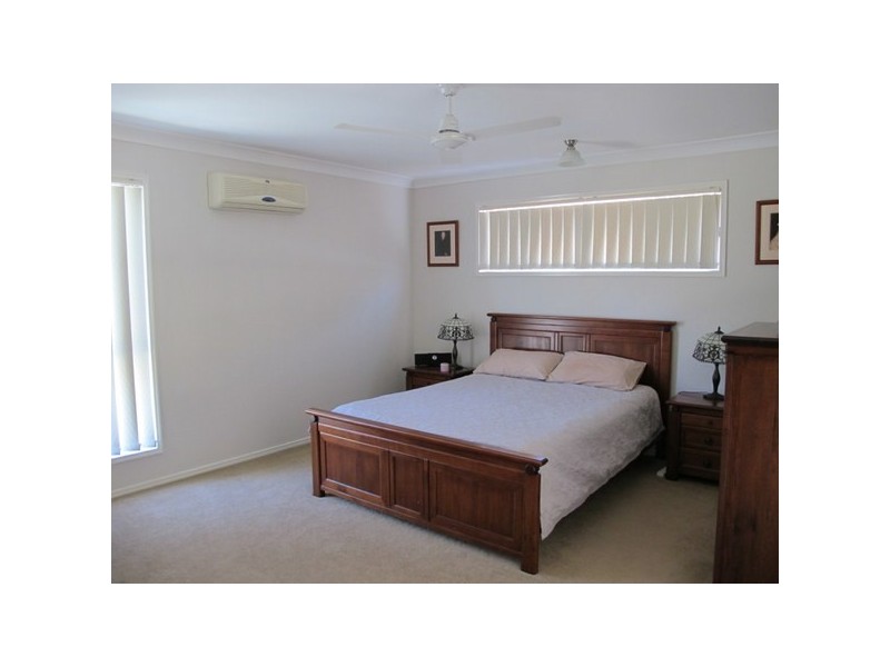 11 Parkside Drive, Springfield QLD 4300