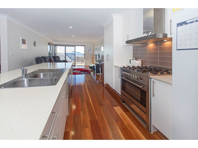 12 Kinglake Avenue, Springfield Lakes QLD 4300