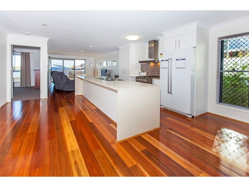 12 Kinglake Avenue, Springfield Lakes QLD 4300