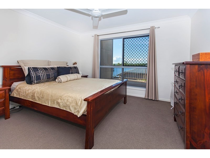 12 Kinglake Avenue, Springfield Lakes QLD 4300