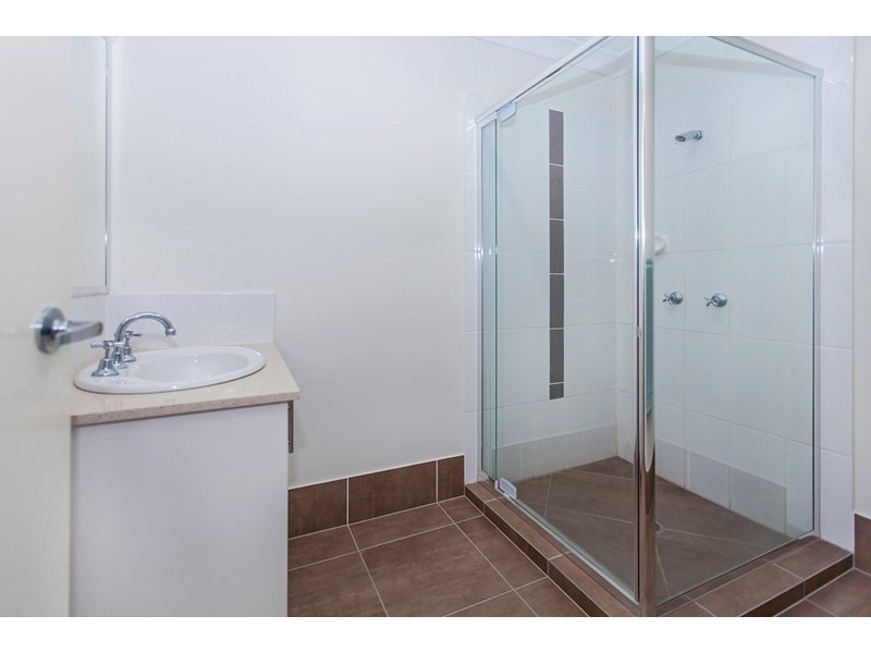 12 Kinglake Avenue, Springfield Lakes QLD 4300