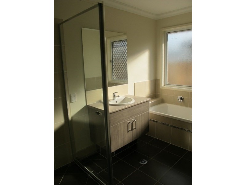 14 Dillon Avenue, Augustine Heights QLD 4300