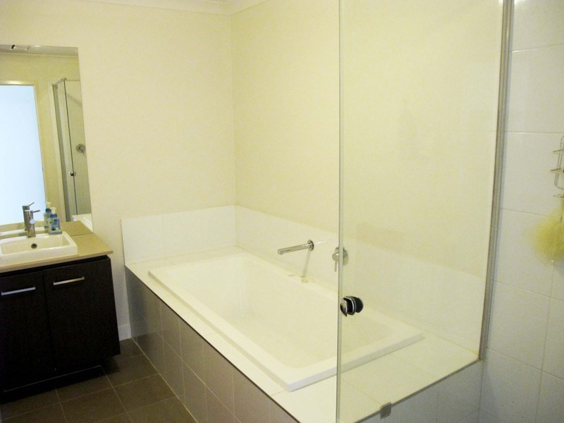 12 Talisker Street, Springfield Lakes QLD 4300