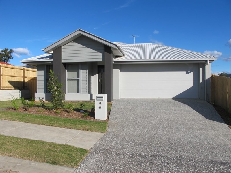 88 Fitzpatrick Circuit, Augustine Heights QLD 4300