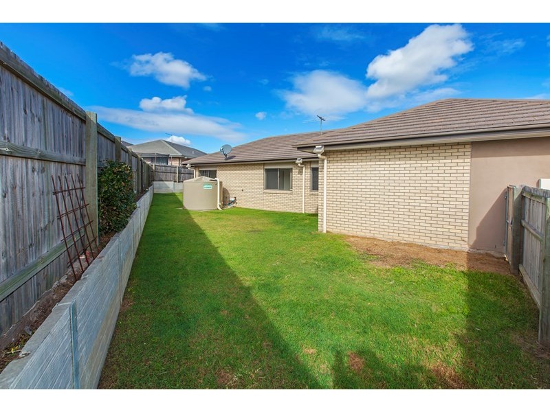 32 Francisca Drive, Augustine Heights QLD 4300