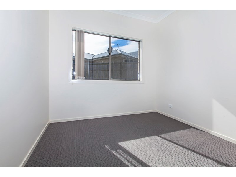 32 Francisca Drive, Augustine Heights QLD 4300