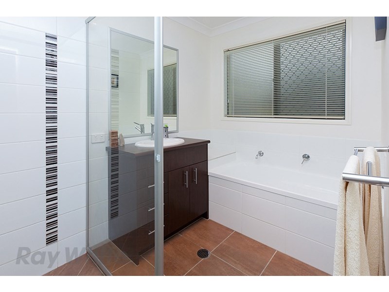 94 Grande Avenue, Springfield Lakes QLD 4300