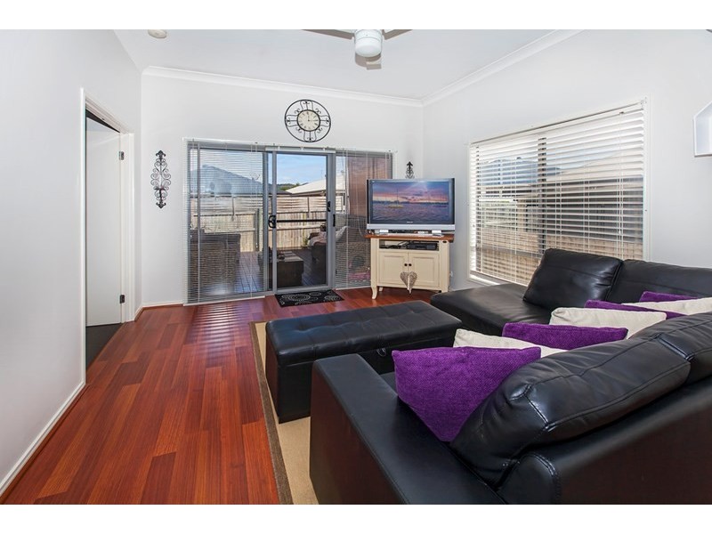 7 Hillsborough Place, Springfield Lakes QLD 4300