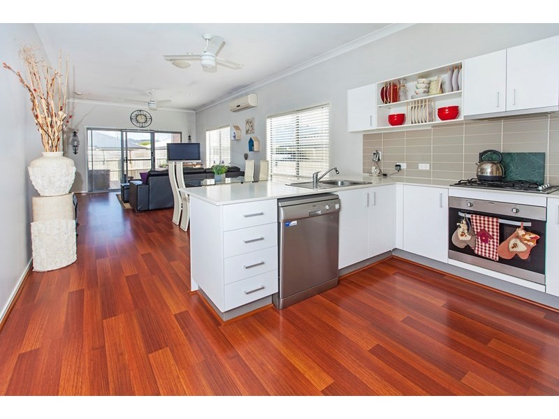 7 Hillsborough Place, Springfield Lakes QLD 4300
