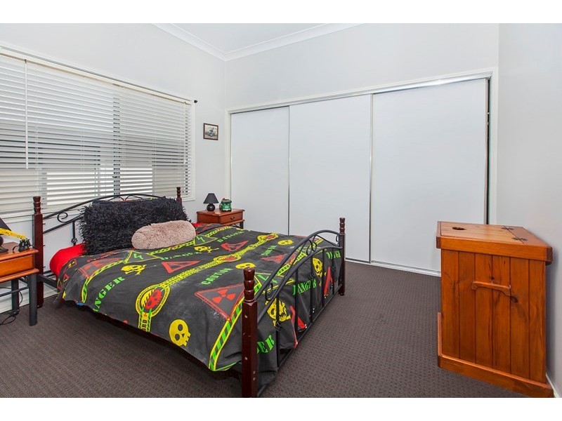 7 Hillsborough Place, Springfield Lakes QLD 4300