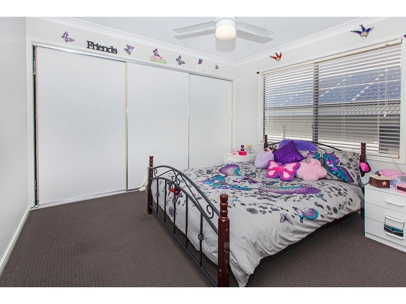 7 Hillsborough Place, Springfield Lakes QLD 4300