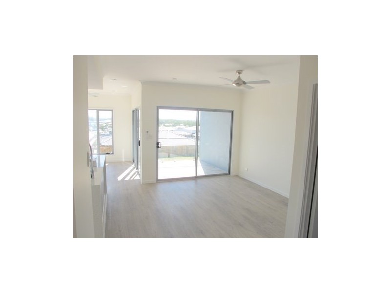 3/35 Tea Trees Avenue, Springfield Lakes QLD 4300