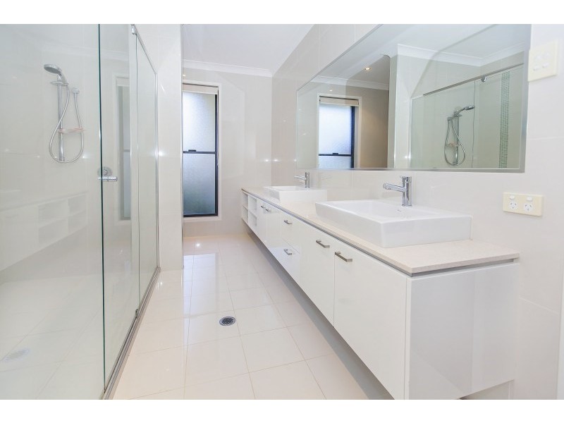 70 Birchwood Crescent, Brookwater QLD 4300