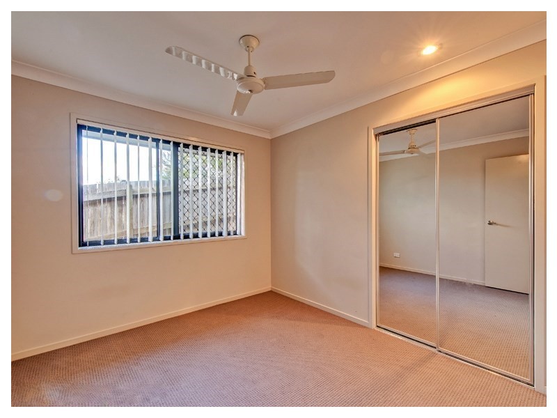 4 Treeview Lane, Springfield Lakes QLD 4300