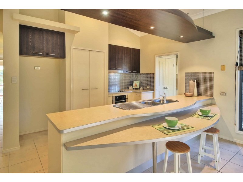 16 Ash Avenue, Springfield Lakes QLD 4300