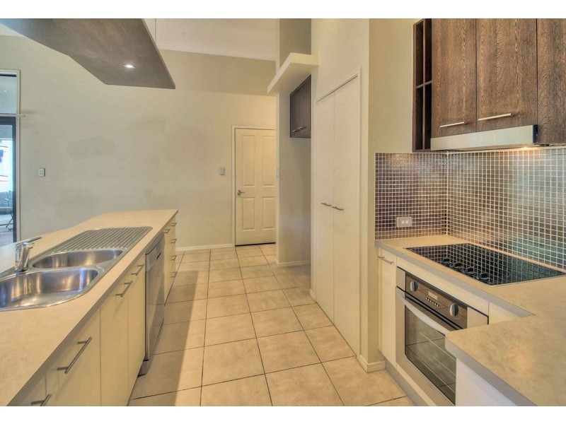 16 Ash Avenue, Springfield Lakes QLD 4300