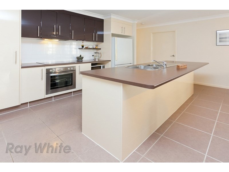 6 Cottonwood Crescent, Springfield Lakes QLD 4300