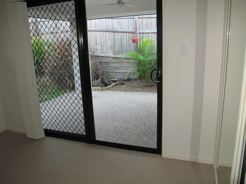 6 Cottonwood Crescent, Springfield Lakes QLD 4300