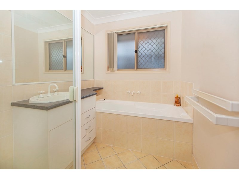 6 Apollo Place, Springfield Lakes QLD 4300