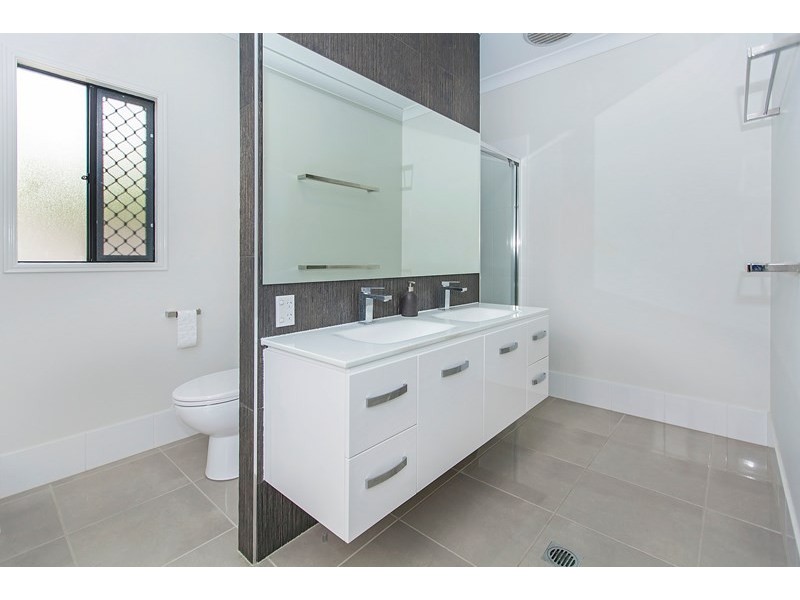 12 McGregor Place, Springfield Lakes QLD 4300