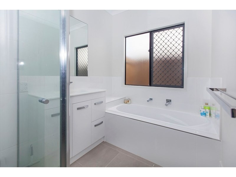 12 McGregor Place, Springfield Lakes QLD 4300