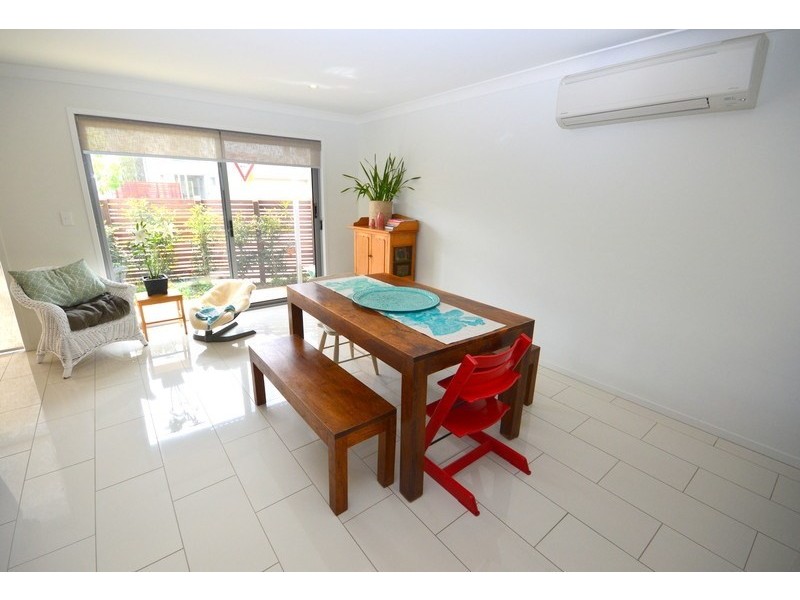 27 Tall Wood Court, Brookwater QLD 4300