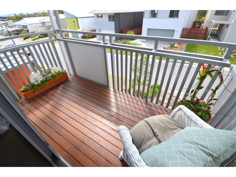 27 Tall Wood Court, Brookwater QLD 4300