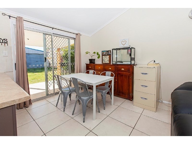 24 Phyllis Street, Eastern Heights QLD 4305