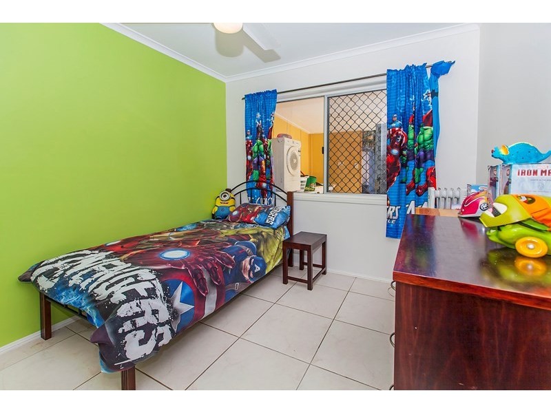 24 Phyllis Street, Eastern Heights QLD 4305