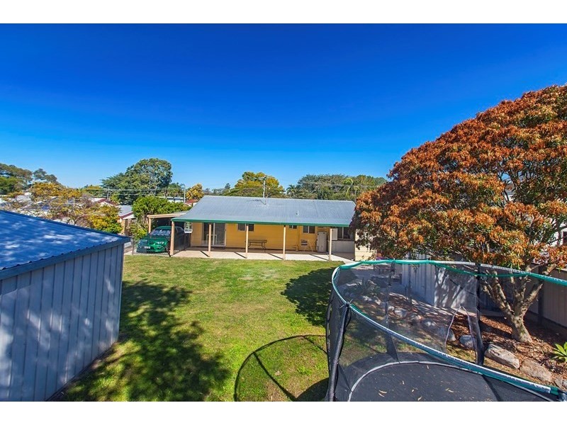 24 Phyllis Street, Eastern Heights QLD 4305