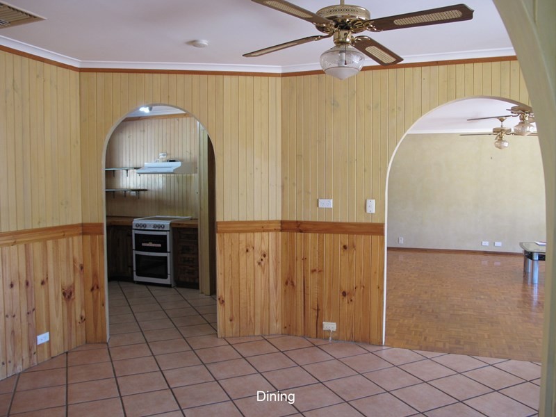 11 Wilson Drive, Camira QLD 4300