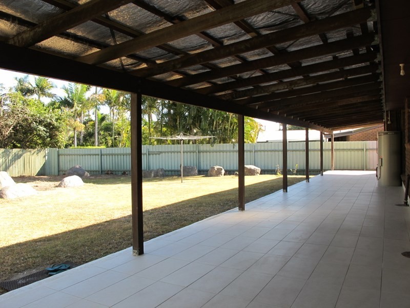 11 Wilson Drive, Camira QLD 4300