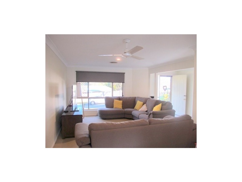 15 Scenic Crescent, Springfield QLD 4300