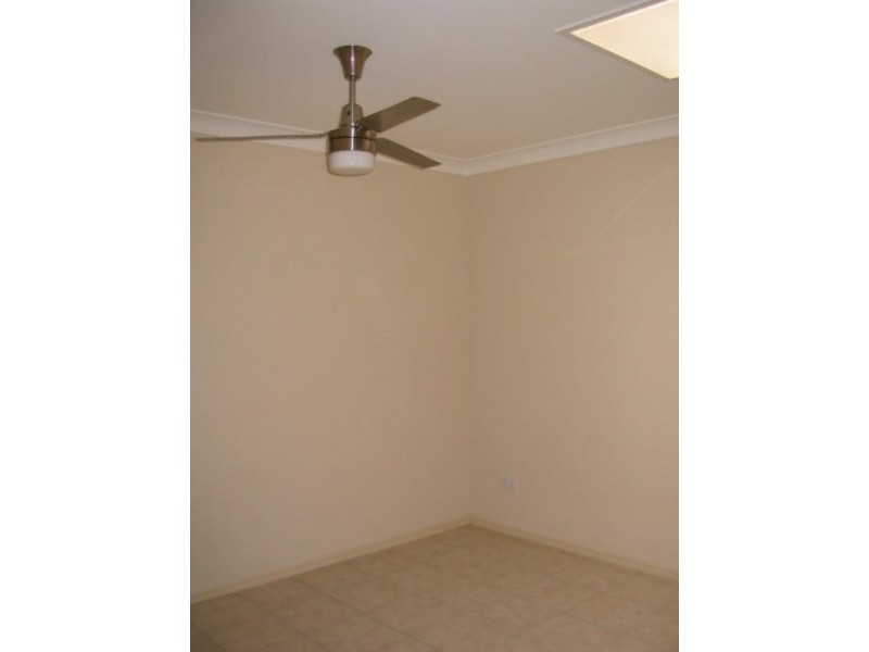 1/112 Sanctuary Drive, Forest Lake QLD 4078