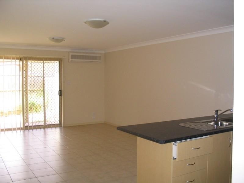 1/112 Sanctuary Drive, Forest Lake QLD 4078