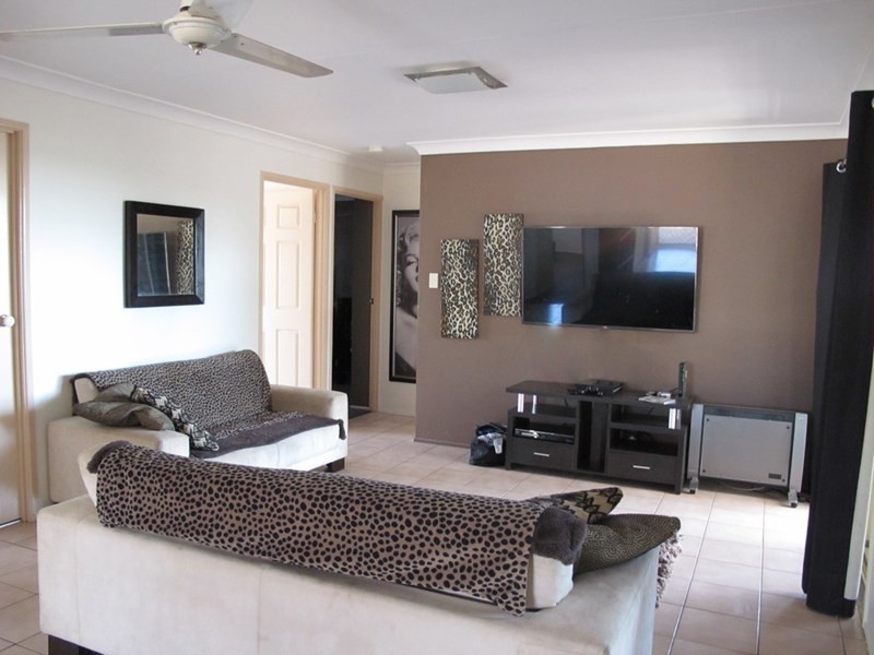 4 Cockatiel Place, Springfield QLD 4300
