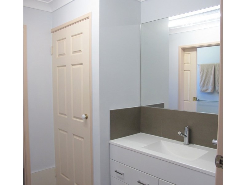 4 Cockatiel Place, Springfield QLD 4300