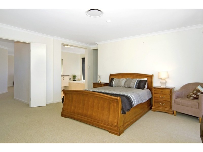 9 Jupiter Street, Springfield Lakes QLD 4300