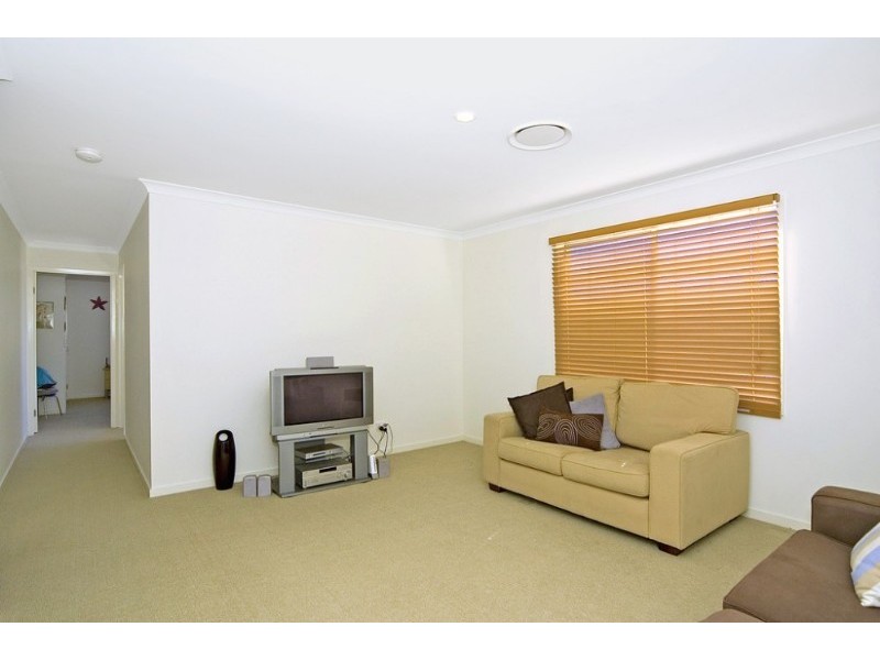 9 Jupiter Street, Springfield Lakes QLD 4300