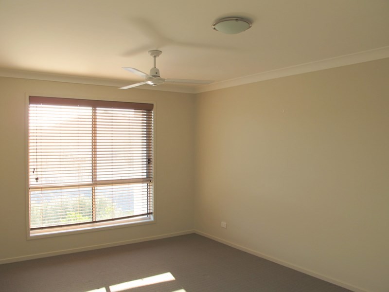 59 Valentine Circuit, Augustine Heights QLD 4300