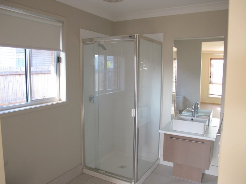 59 Valentine Circuit, Augustine Heights QLD 4300